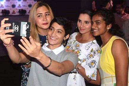 Fantastic 4! Sania, Sindhu, Jwala and Ashwini's cool selfie