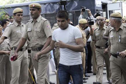 Nirbhaya gang-rape convict Vinay Sharma attempts suicide in Tihar jail