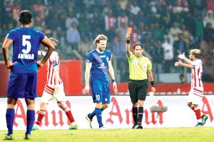 ISL 2016:Mumbai City waste two-goal lead to lose 2-3 to ATK