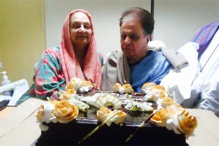 Photo: Dilip Kumar celebrates birthday with wife Saira Banu, cuts cake in hospital