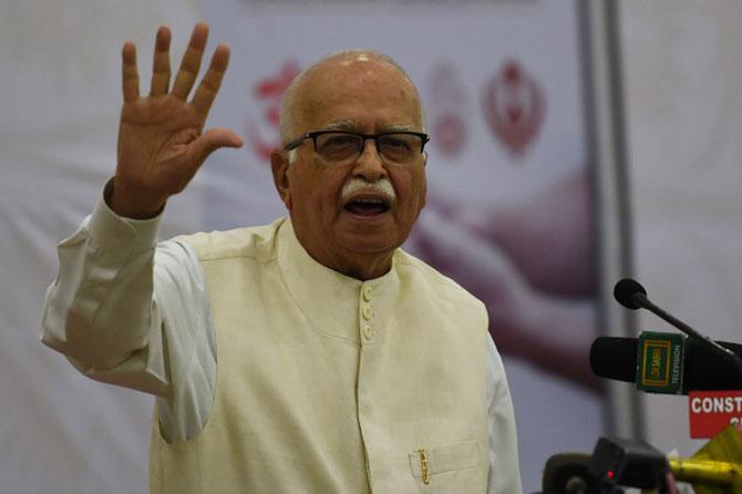 Upset L.K Advani says he feels like resigning from Parliament