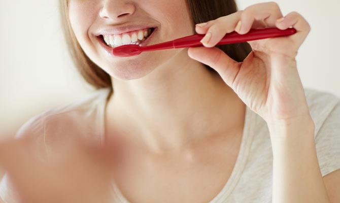 Dentists raise awareness on oral hygiene amid fast life