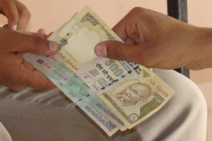 Thane: Lady clerk held for demanding bribe from project affected