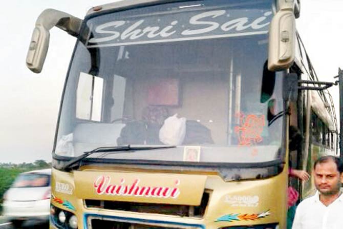 The bus that made the journey from Shirdi to the city without headlights