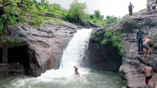 Kondeshwar waterfall is a popular weekend getaway spot. Representation Pic