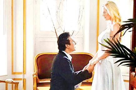 Wasim Akram and wife Shaniera feature in music video