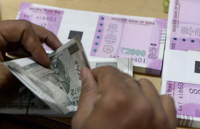 Government takes steps to ease impact from banknote ban. Here are details