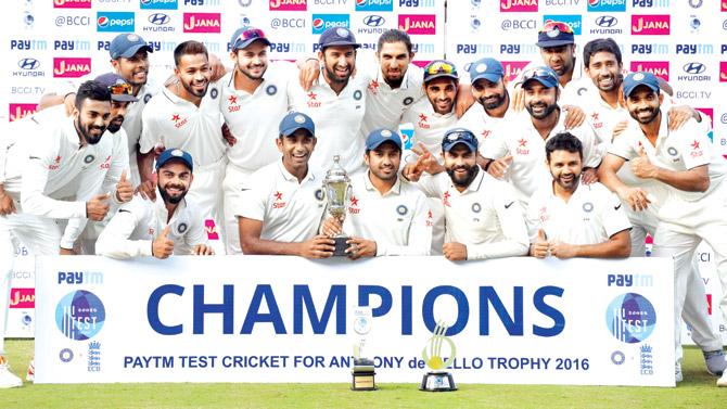 Team India pose after beating England in the fifth Test at Chennai yesterday. Pic/AFP