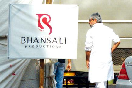Mumbai: Painter falls to death on sets of Bollywood film Padmavati