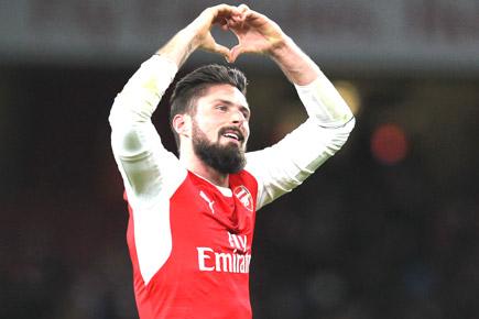 EPL: Olivier Giroud leaves it late to lead Arsenal to first win in three matches