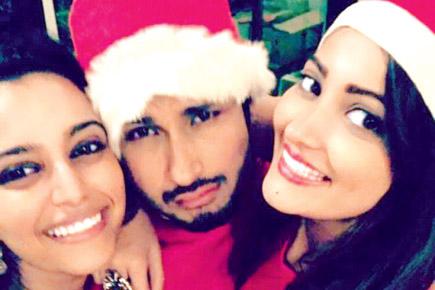 Swara Bhaskar threw a surprise Christmas party for co-stars