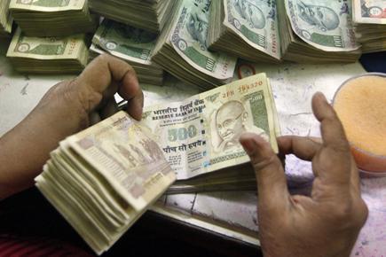 Demonetisation: Last day to deposit scrapped notes