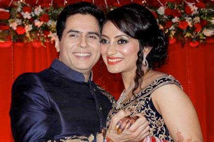Aman marries his on-screen sister Vandana!