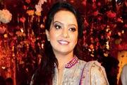 Amruta Fadnavis to launch Sanya Runwal's book 'Ten Dollar Bride' in Mumbai