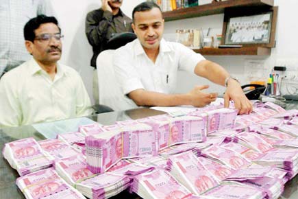 I-T department detects Rs 3k crore in black income, 86 crore worth new notes seized