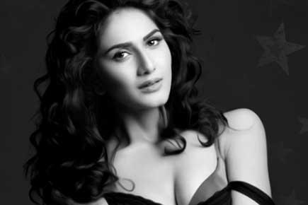 Bollynews Fatafat: Here's why Vaani Kapoor refrains attending award functions!