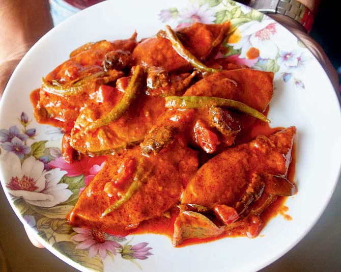 Dum Cha Mhaura (Dum-cooked Fish)