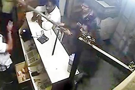 Thane Crime: Thug butts into bar, vandalises it after being refused a fag