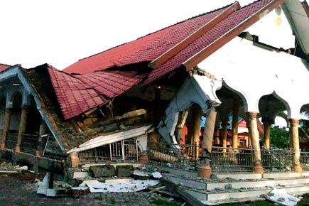 Earthquake of 6.4 magnitude hits Indonesia, at least 97 killed