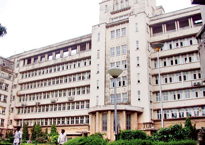 Grant Medical College is housed in the same campus as JJ Hospital in Byculla