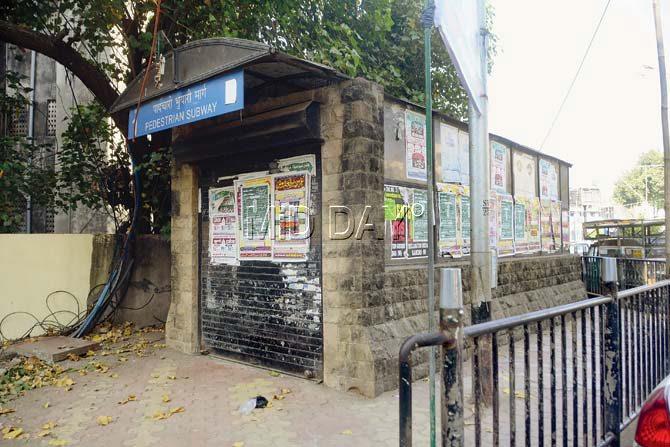The BMC is yet to open a subway, built eight years ago using the MMRDA’sâu00c2u0080u00c2u0088funds, near the traffic police chowky at Mahim junction. Its excuse: It doesn’t have a security guard to spare. Pic/Bipin Kokate