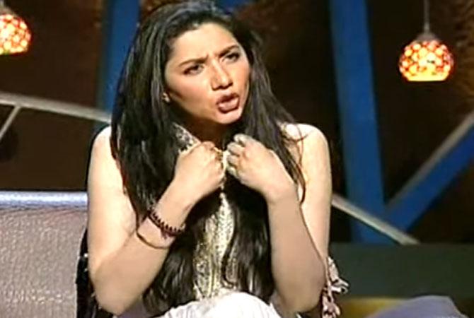 670px x 450px - Viral Video: 'Patriotic' Pakistani actress Mahira Khan takes a dig at India  and Bollywood