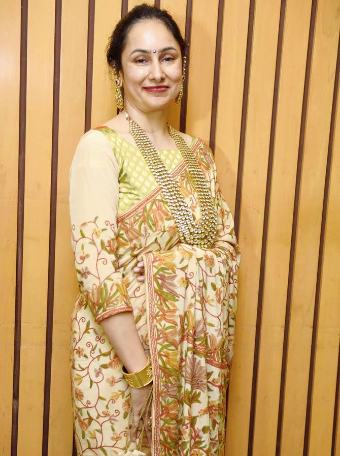 Neelima Kamrah from Gurugram wearing a Kashmiri Aari embroidery saree