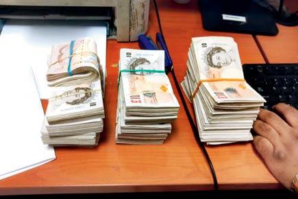 Mumbai: Customs nabs passenger with foreign currency worth Rs 13 lakh at T2