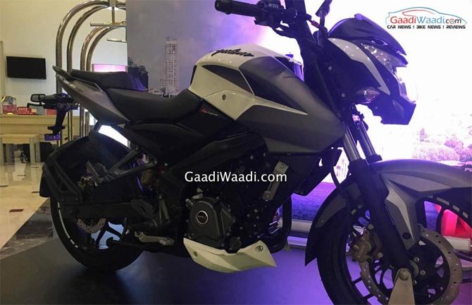 pulsar ns160 red black