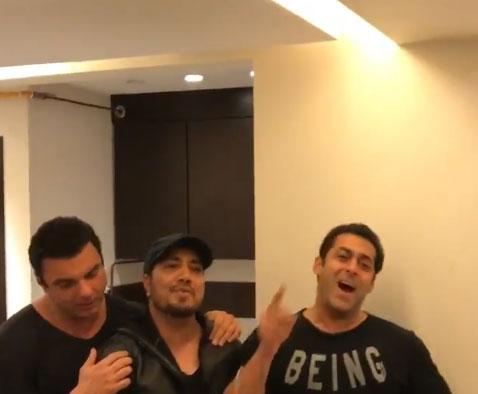 This video of Salman Khan singing at Sohail