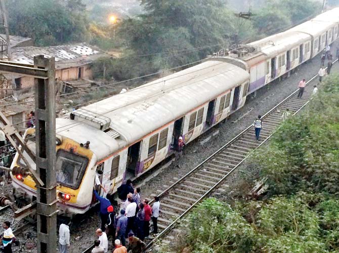 Five coaches of the Kurla-Ambernath train derailed yesterday