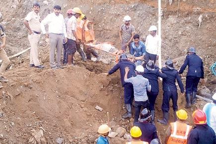 Thane: Two workers die as foundation wall of building caves in