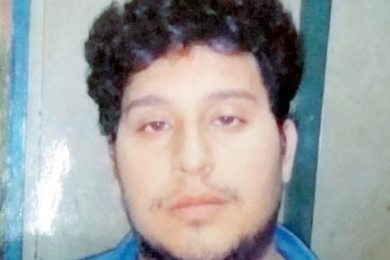 Mumbai Crime: Dahisar man flees with cars of 4 cops, held