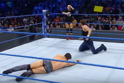 WWE SmackDown: Dean Ambrose loses IC title match after James Ellsworth interrupts