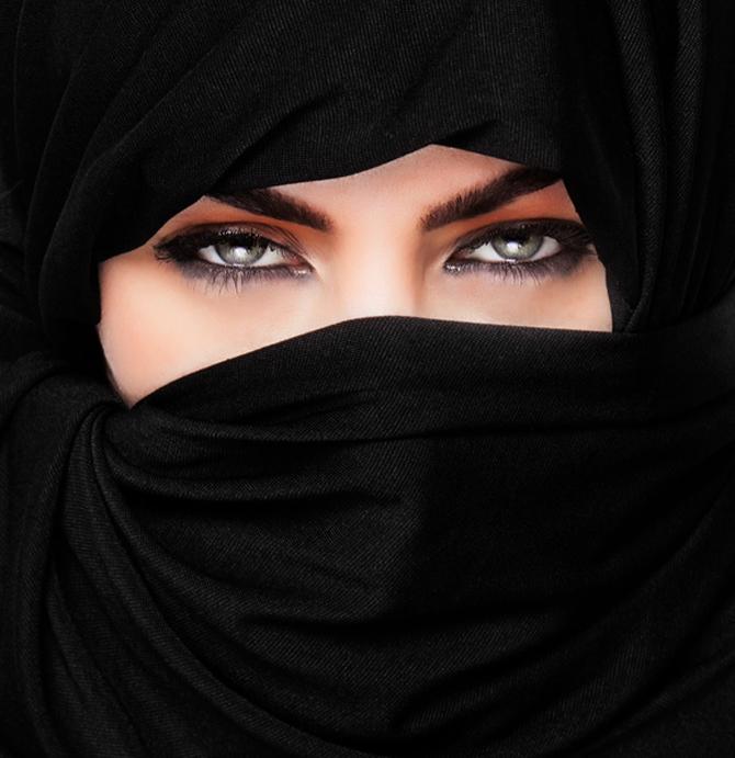 Teacher resigns after being asked to remove burqa by senior