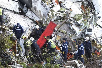 Colombia plane crash pilot was running out of fuel: recording