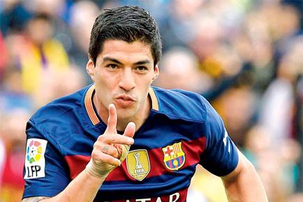 Luis Suarez agrees new contract with Barcelona to 2021