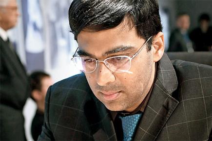 Chess: Viswanathan Anand survives a scare against Anish Giri