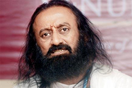 Sri Sri mocked for 'rejecting' Nobel Peace Prize and 'insulting' Malala