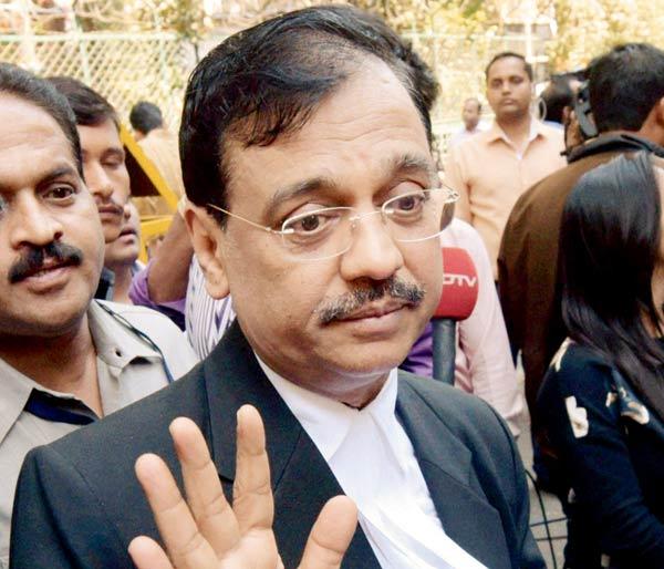 Special Public Prosecutor Ujjwal Nikam addressed media persons outside Tada Court. pics/Pti
