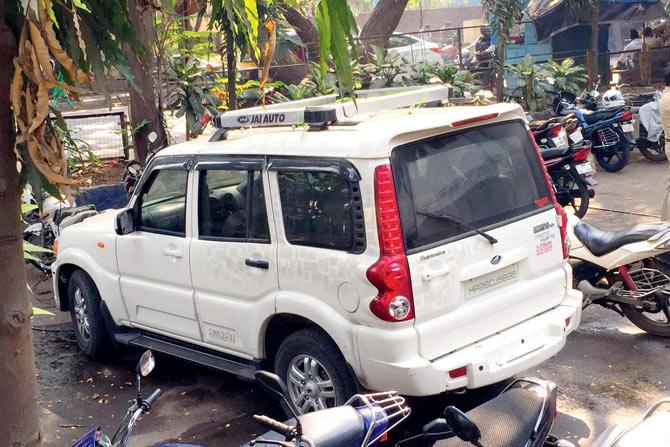 The car in which the girls travelled to Mumbai
