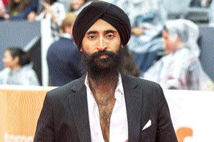 Indian-American actor Waris Ahluwalia wants airline to apologise for turban row