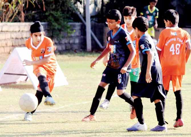Action from an U-12 FCL match at Wadala recently 