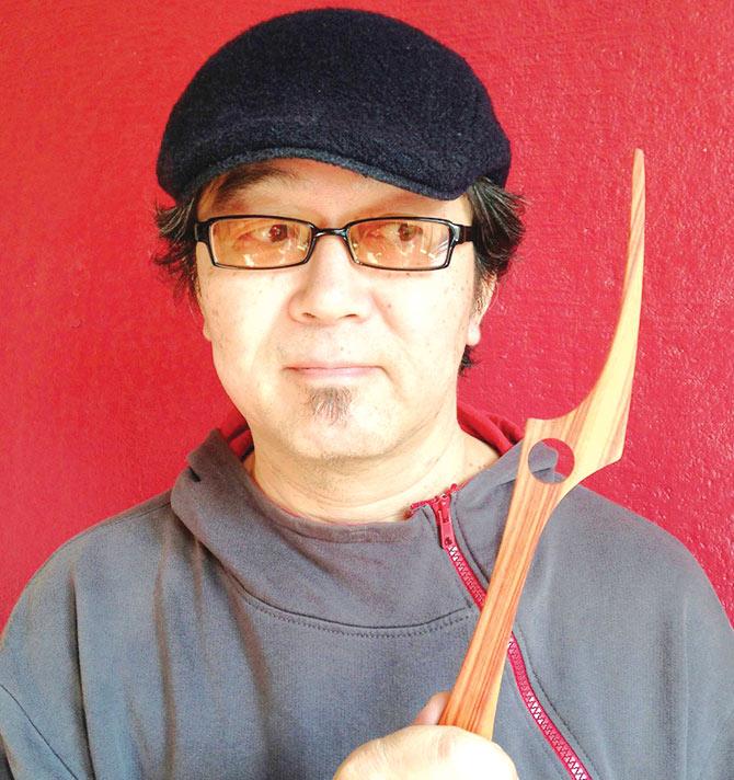 Kazuhisa Uchihashi with the daxophone tongue