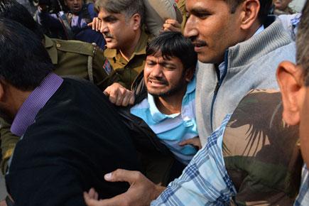 JNU row: Lawyers assault Kanhaiya Kumar, scribes in Delhi court complex