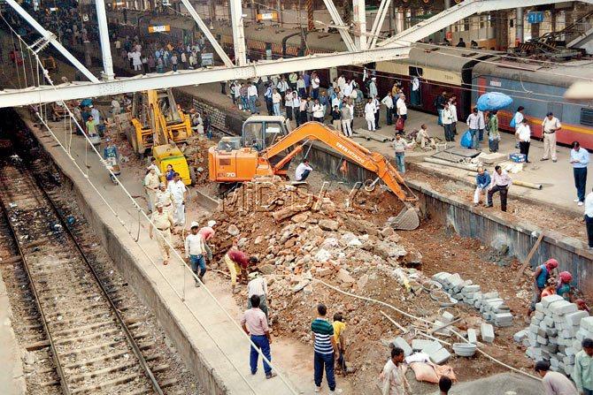 Work at CST platform 2 has already begun in full force and the authorities were removing the overhead cables, breaking the platforms and building extensions. PIC/Sayyed Sameer Abedi