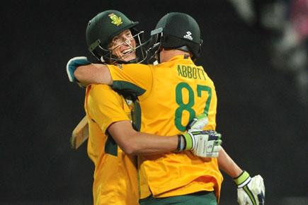 Chris Morris heroics give South Africa victory over England in T20 last-ball thriller