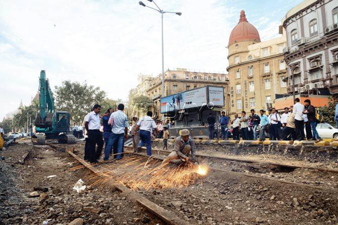 The tracks were rediscovered under the road at Flora Fountain on February 18, after which BEST said it would preserve them at its museum at Anik depot. The authorities are now extracting the tracks from the layers of asphalt. PIC/SURESH KK