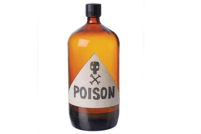 Man fed up with harassment of his minor daughter, committed suicide by consuming poison