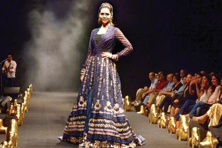 Spotted: Esha Gupta walks the ramp at the launch of new fashion line